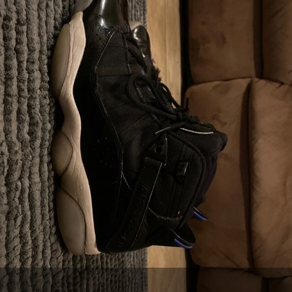 Jordan’s - Picture 2 of 4